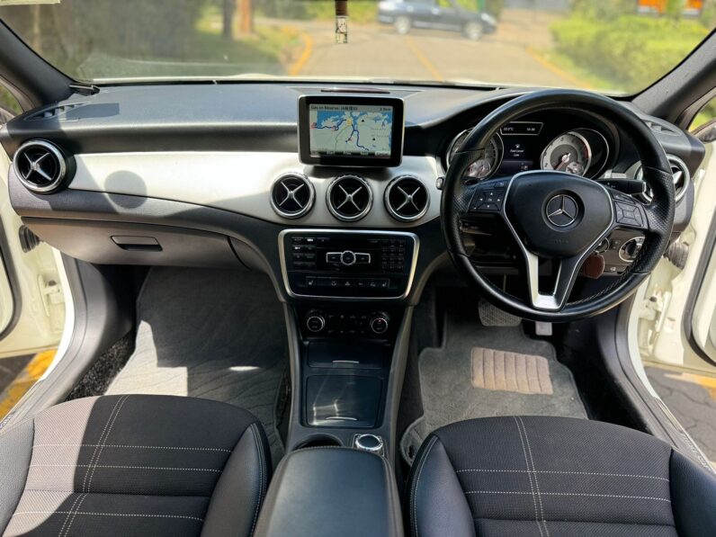 
								Mercedes Benz GLA 250 full									