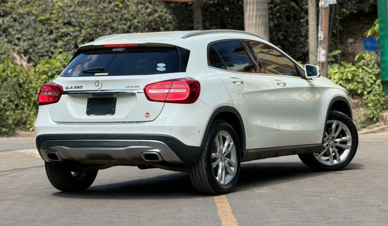 
								Mercedes Benz GLA 250 full									