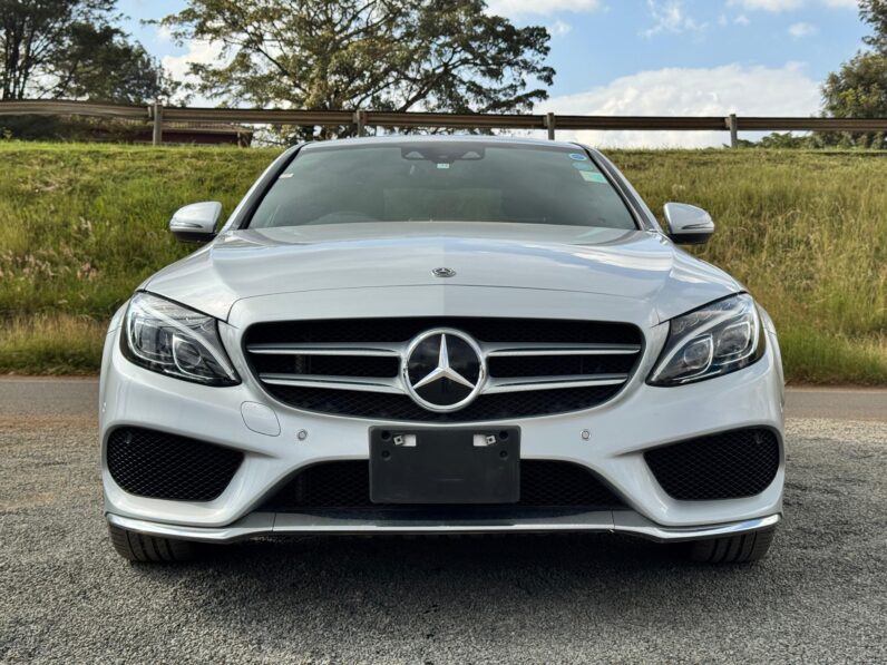 
								Mercedes-Benz C220d full									