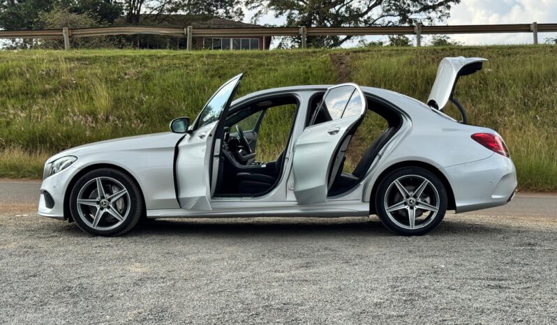 
								Mercedes-Benz C220d full									