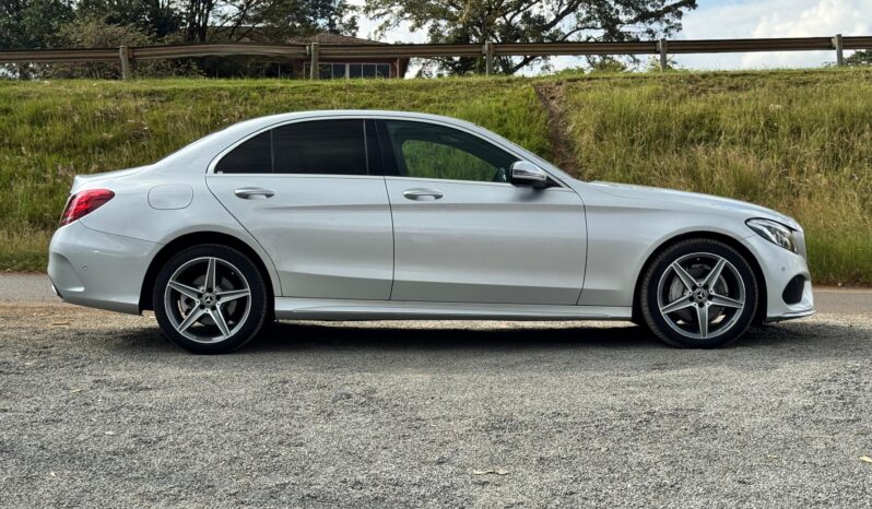
								Mercedes-Benz C220d full									