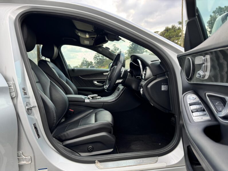 
								Mercedes-Benz C220d full									