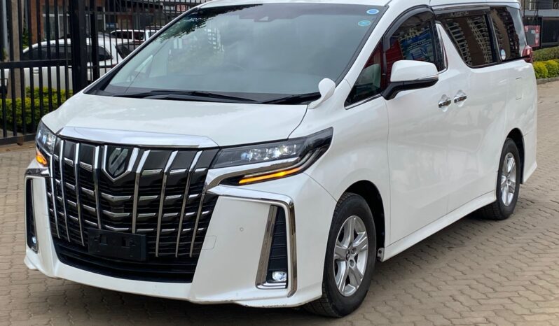 
								Toyota Alphard. full									