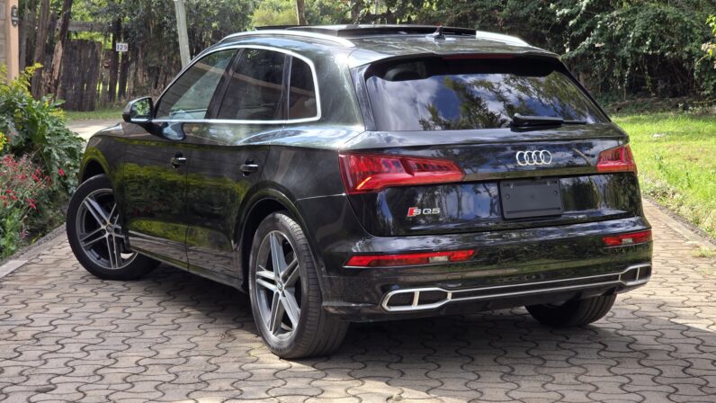 
								Audi SQ5 full									