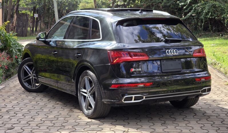
								Audi SQ5 full									
