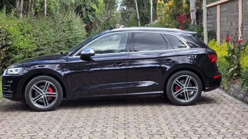 
								Audi SQ5 full									
