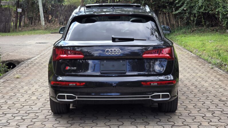 
								Audi SQ5 full									