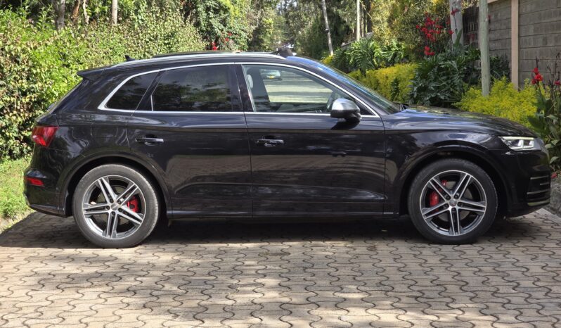 
								Audi SQ5 full									