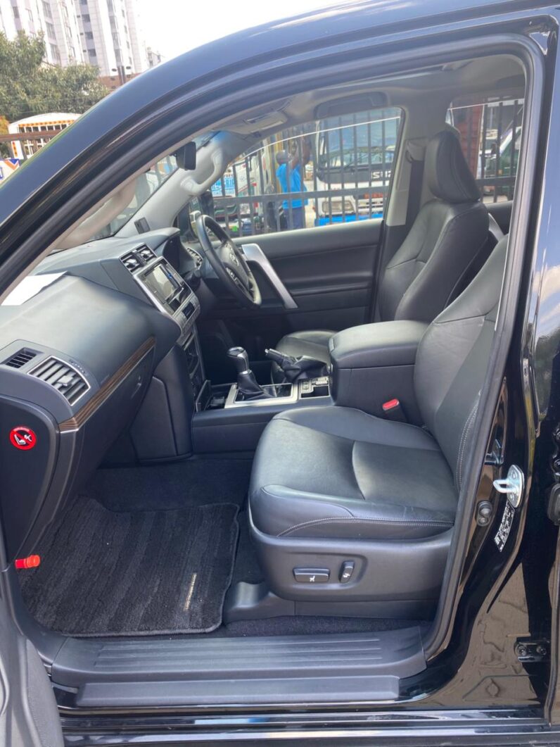 
								Land cruiser Prado TX.L full									