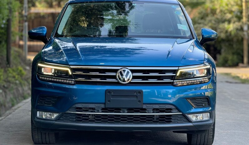 
								Volkswagen Tiguan full									