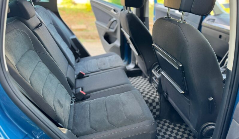 
								Volkswagen Tiguan full									