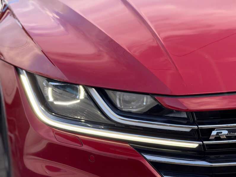 
								Voxwagen Arteon full									