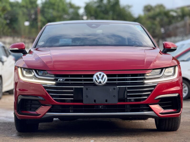 
								Voxwagen Arteon full									