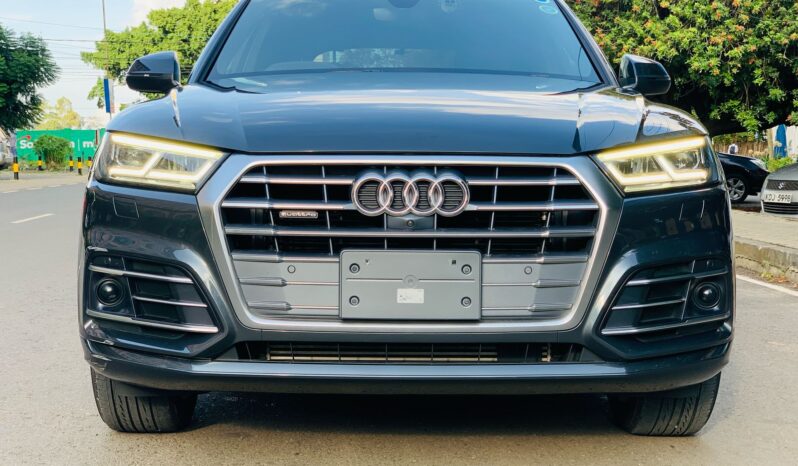 
								Audi Q5 full									