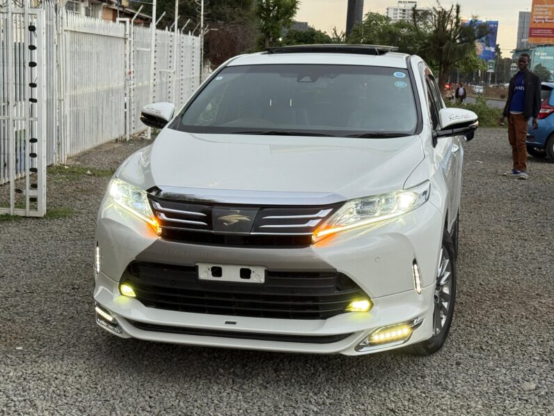 
								Toyota Harrier full									