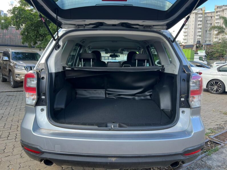 
								Subaru Forester XT full									