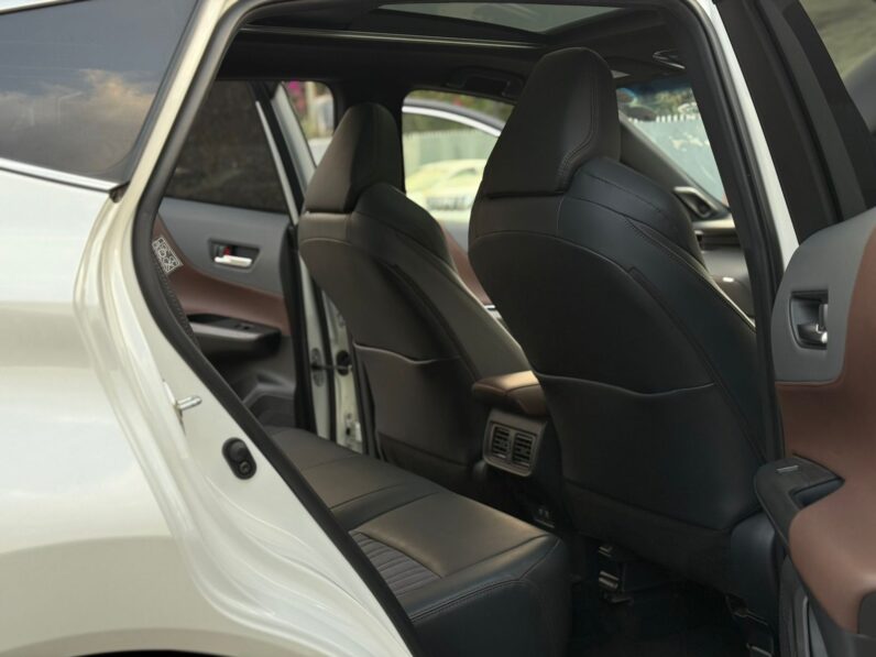 
								Toyota Harrier Z full									