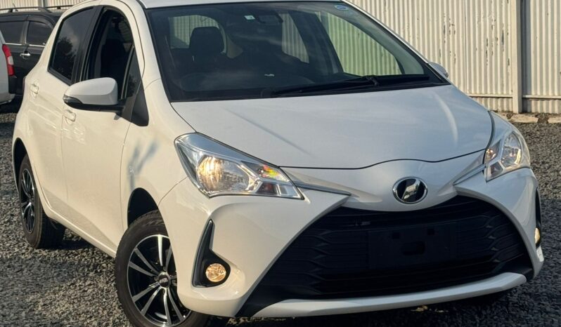 
								Toyota Vitz full									