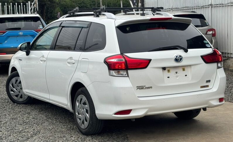 
								Toyota Fielder. full									