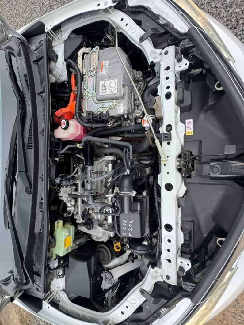 
								Toyota Fielder. full									