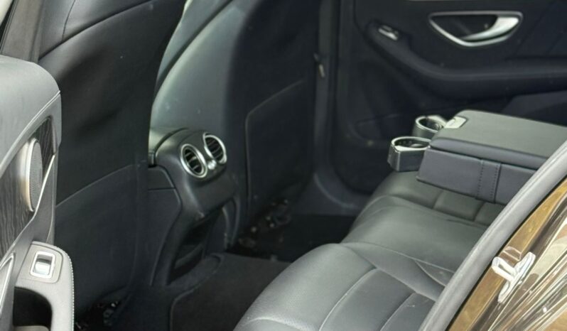 
								Mercedes Benz C200 full									