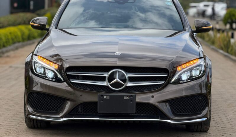 
								Mercedes Benz C200 full									