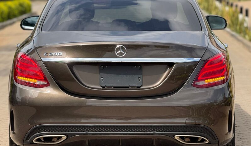 
								Mercedes Benz C200 full									