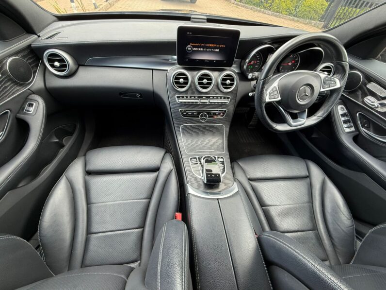 
								Mercedes Benz C200 full									