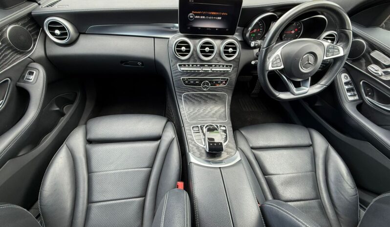 
								Mercedes Benz C200 full									