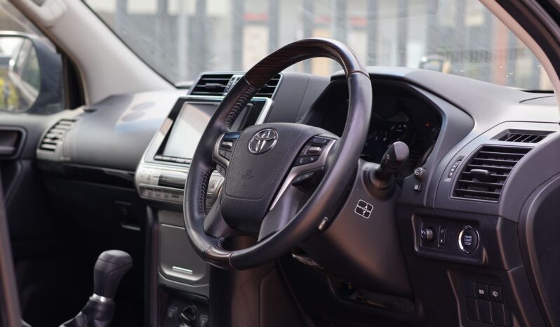 
								Toyota Landcruiser Prado TX full									