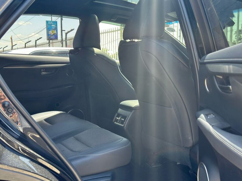 
								Lexus NX300~F-SPORTS full									