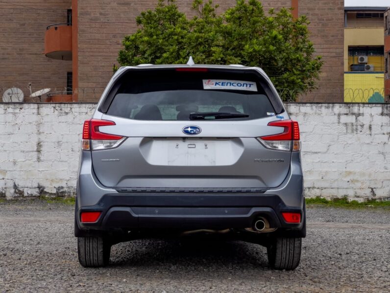 
								Subaru Forester full									