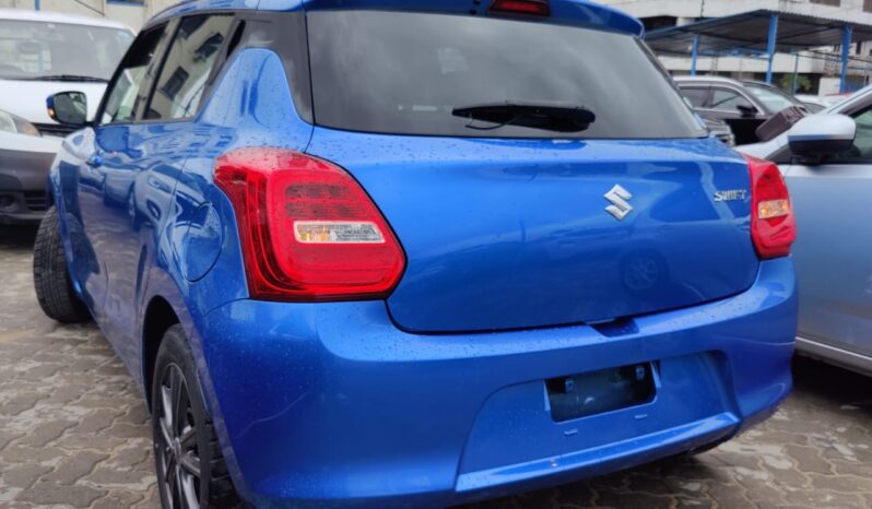 
								Suzuki Swift full									
