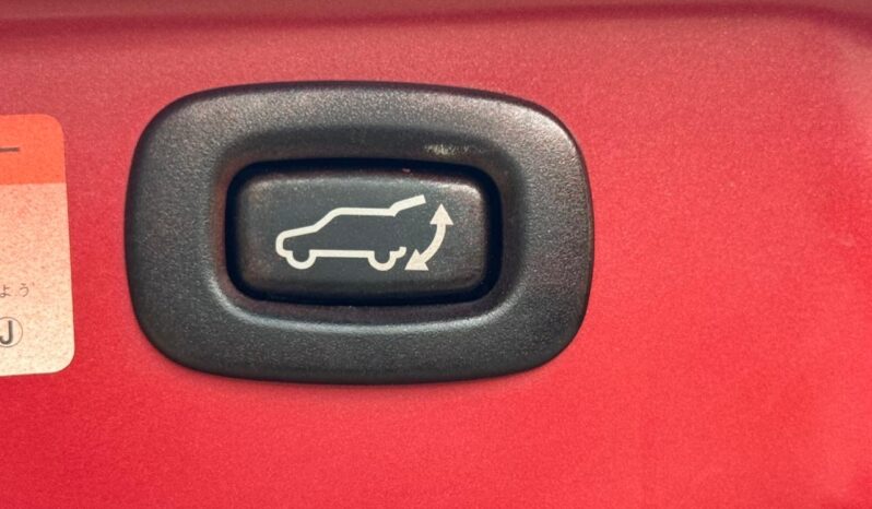 
								Mitsubishi Outlander PHEV full									