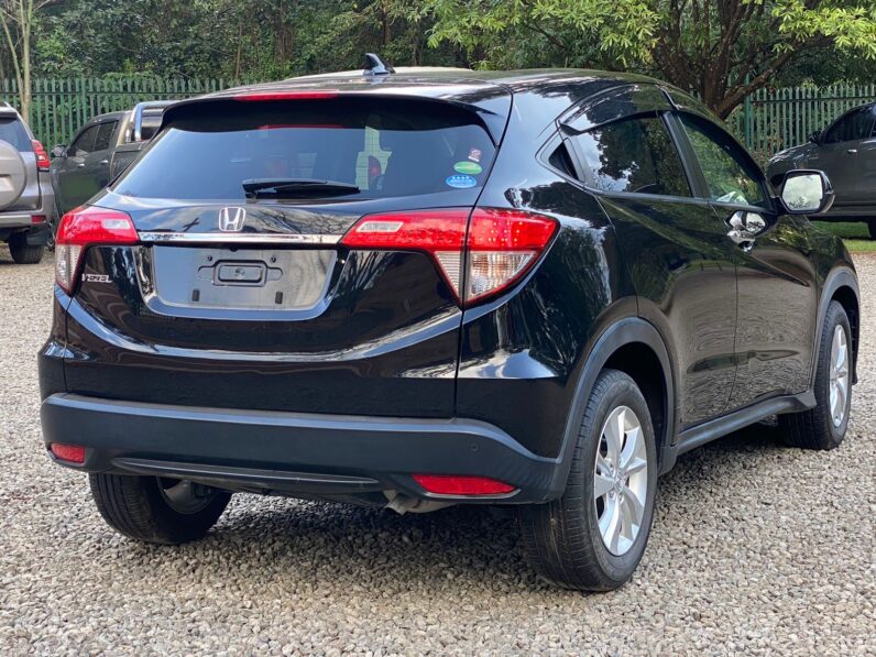 
								Honda Vezel full									