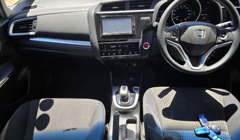 
								Honda Fit full									