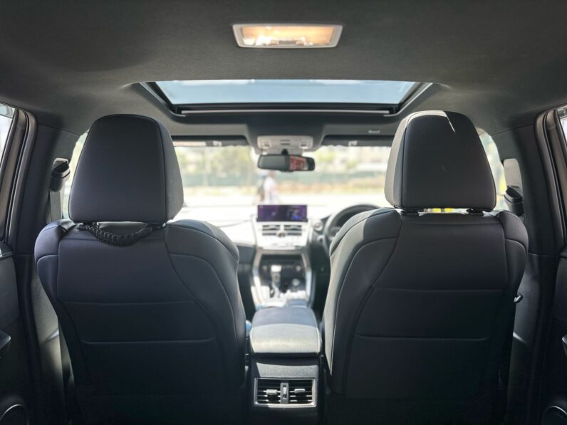 
								Lexus NX300~F-SPORTS full									