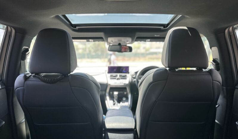 
								Lexus NX300~F-SPORTS full									