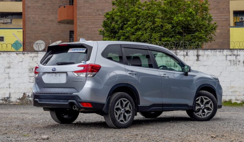 
								Subaru Forester full									