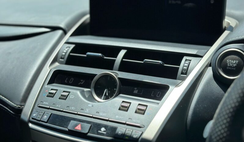 
								Lexus NX300~F-SPORTS full									