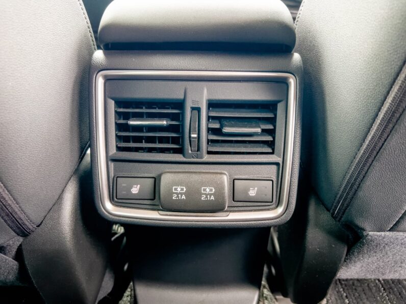 
								Subaru Forester full									