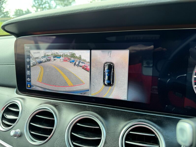 
								Mercedes Benz E200 full									