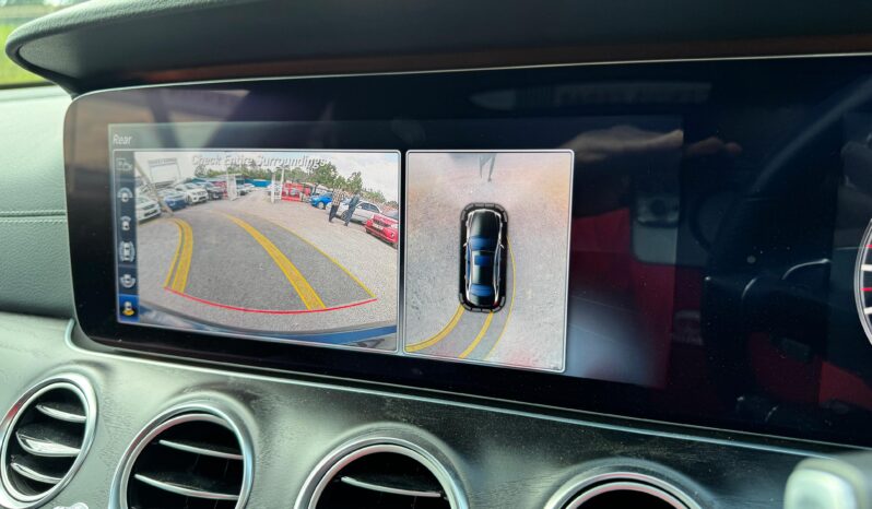 
								Mercedes Benz E200 full									