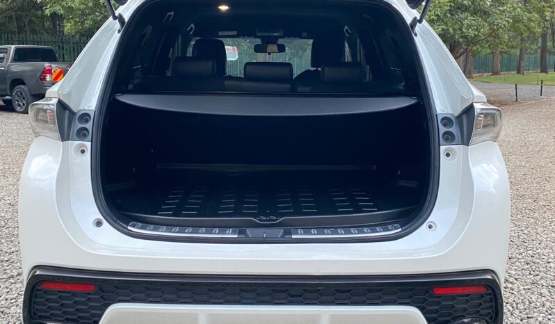 
								Toyota Harrier GR full									