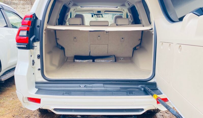 
								Toyota Land Cruiser Prado TX full									