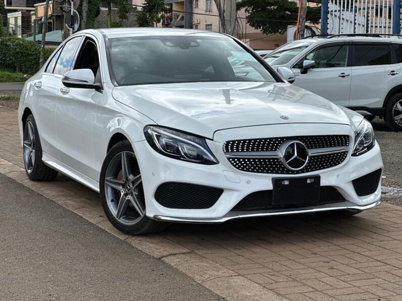 
								Mercedes Benz C200 full									