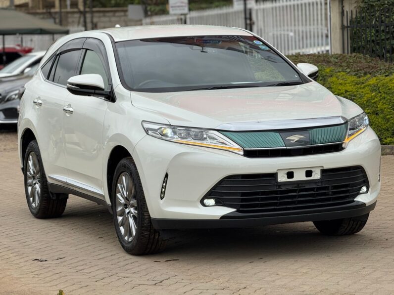 
								Toyota Harrier full									