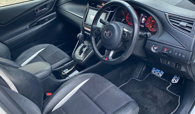 
								Toyota Harrier GR full									