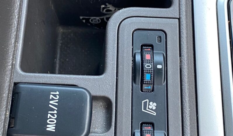 
								Toyota Land Cruiser Prado TX full									