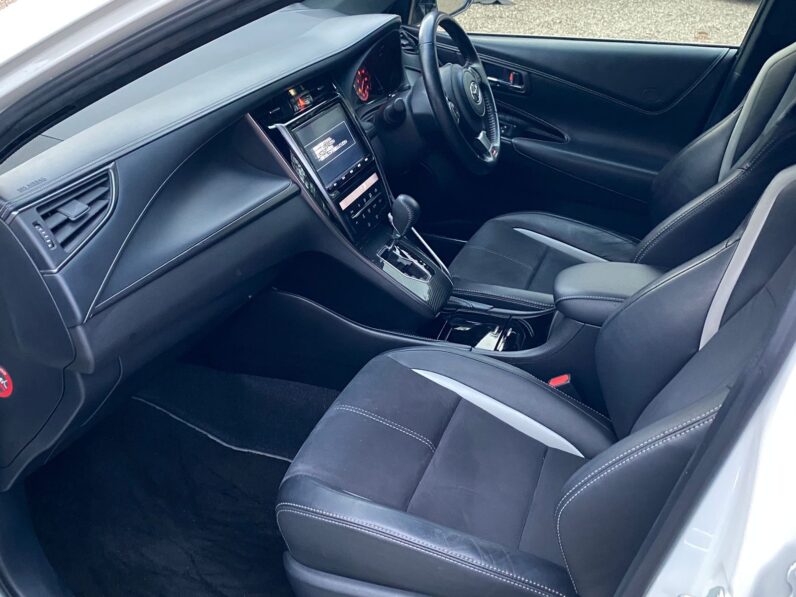 
								Toyota Harrier GR full									